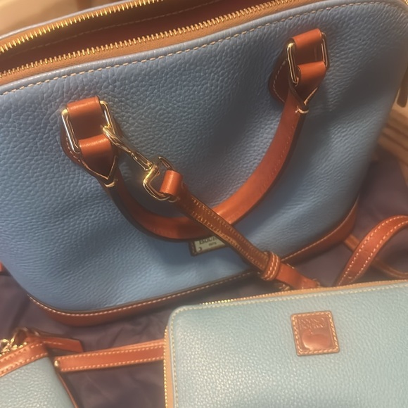 Dooney & Bourke - Picture 11 of 14